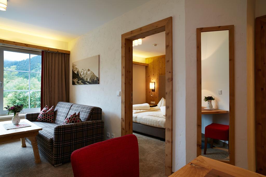 Almhotel Told Gran Bagian luar foto